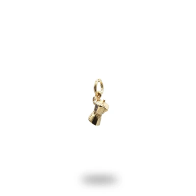 Mini charm in argento 800 a forma di moka, simbolo dell’autentico caffè italiano