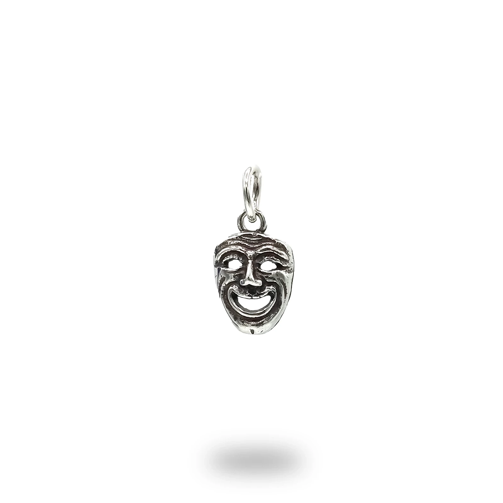 Ciondolo con maschera teatrale sorridente in argento 800 brunito – gioiello artigianale italiano