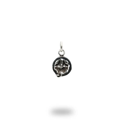 Ciondolo in argento 800 con quadrifoglio portafortuna – artigianato italiano