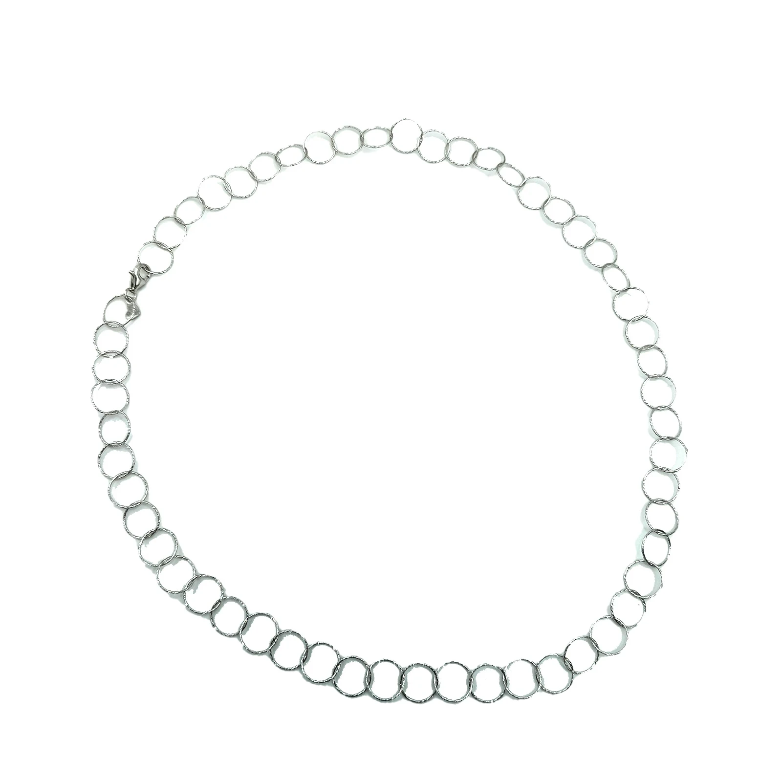 Collana in argento 925 rodiato, raffinata e luminosa, realizzata a mano in Italia