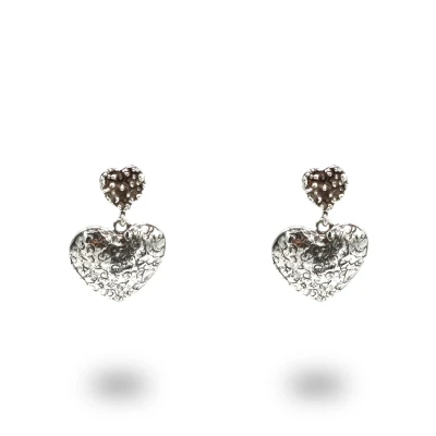 Orecchini Perneo Cuore Martellato in argento 925 brunito – gioielli artigianali con texture decisa e simbolica