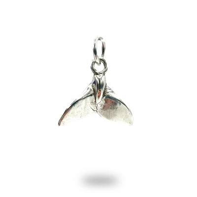 Pendente Coda di Balena in Argento 800 – Gioiello Artigianale