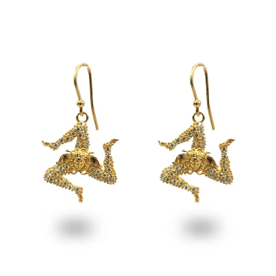 Orecchini in argento 925 dorato con trinacria e zirconi, lavorazione artigianale