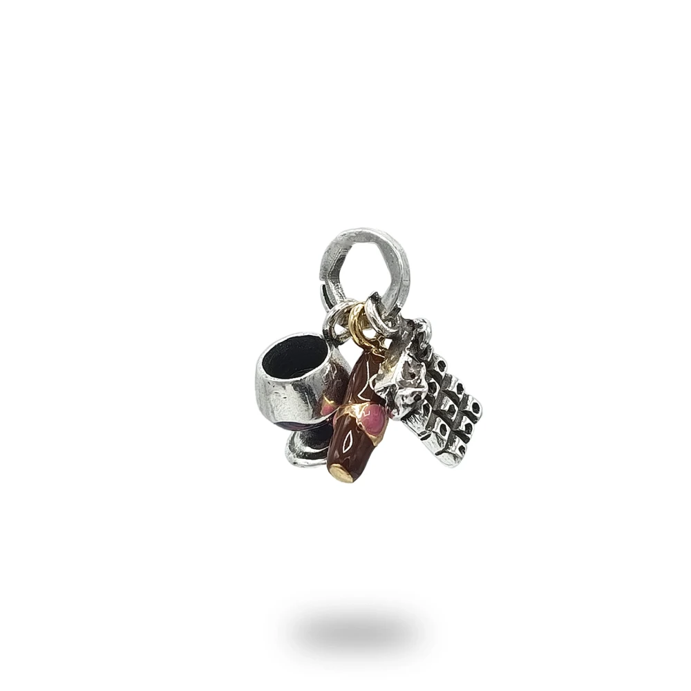 Ciondolo Sigaro Rum e Cioccolato in Argento 925, gioiello artigianale dedicato ai piaceri e alle passioni personali.