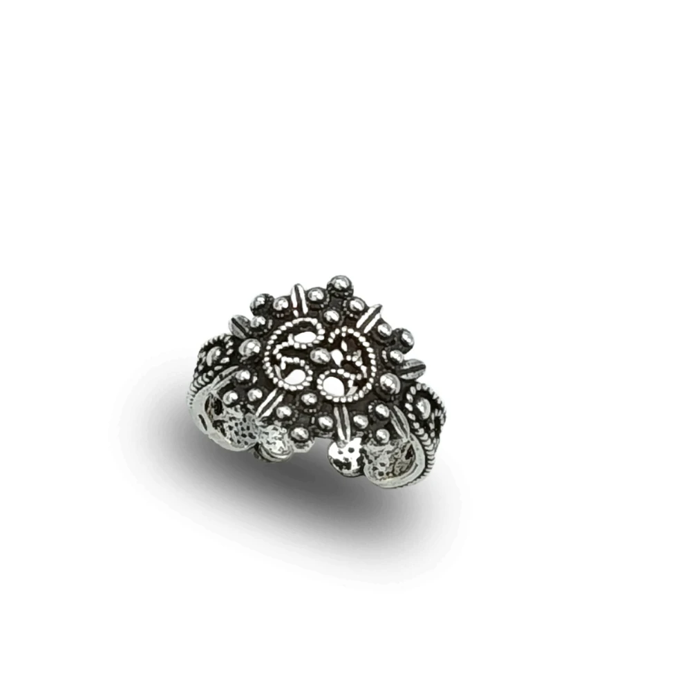 Anello Fede Sarda in Bronzo, lavorazione artigianale ispirata alla tradizione della Sardegna.