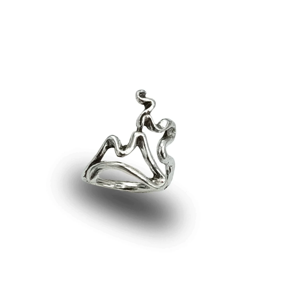 Anello Vesuvio in Bronzo, gioiello artigianale ispirato al celebre simbolo del paesaggio napoletano.