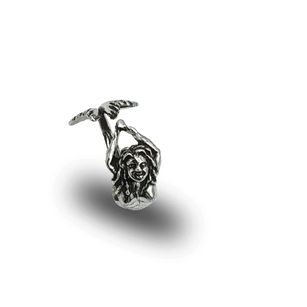 Anello Sirena Partenope in Argento 925, gioiello artigianale ispirato alla figura leggendaria di Napoli.