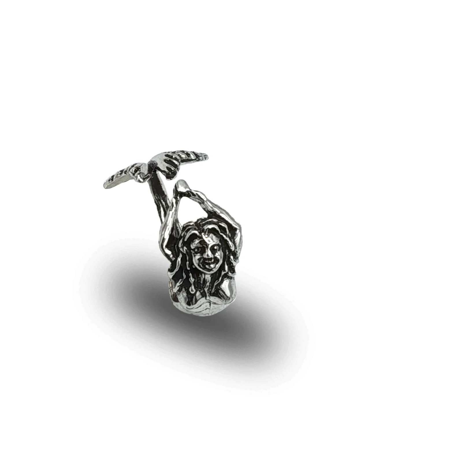 Anello Sirena Partenope in Argento 925, gioiello artigianale ispirato alla figura leggendaria di Napoli.